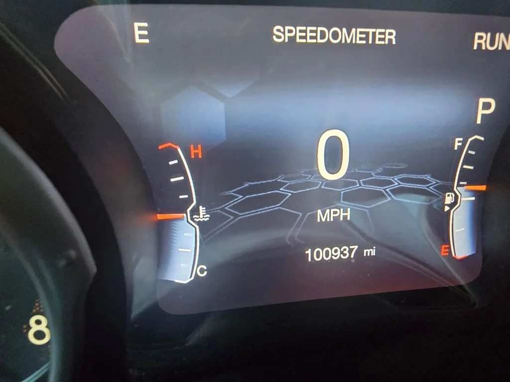 Certified Used 2018 Gray Jeep Limited image 28