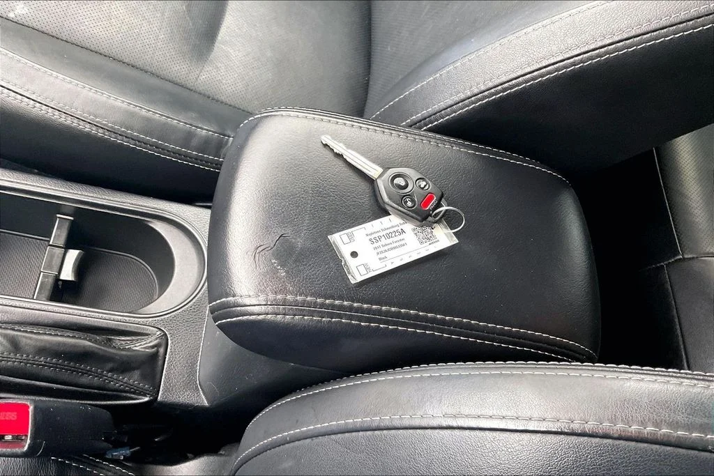 Used 2017 Black Subaru 2.5i Limited image 13