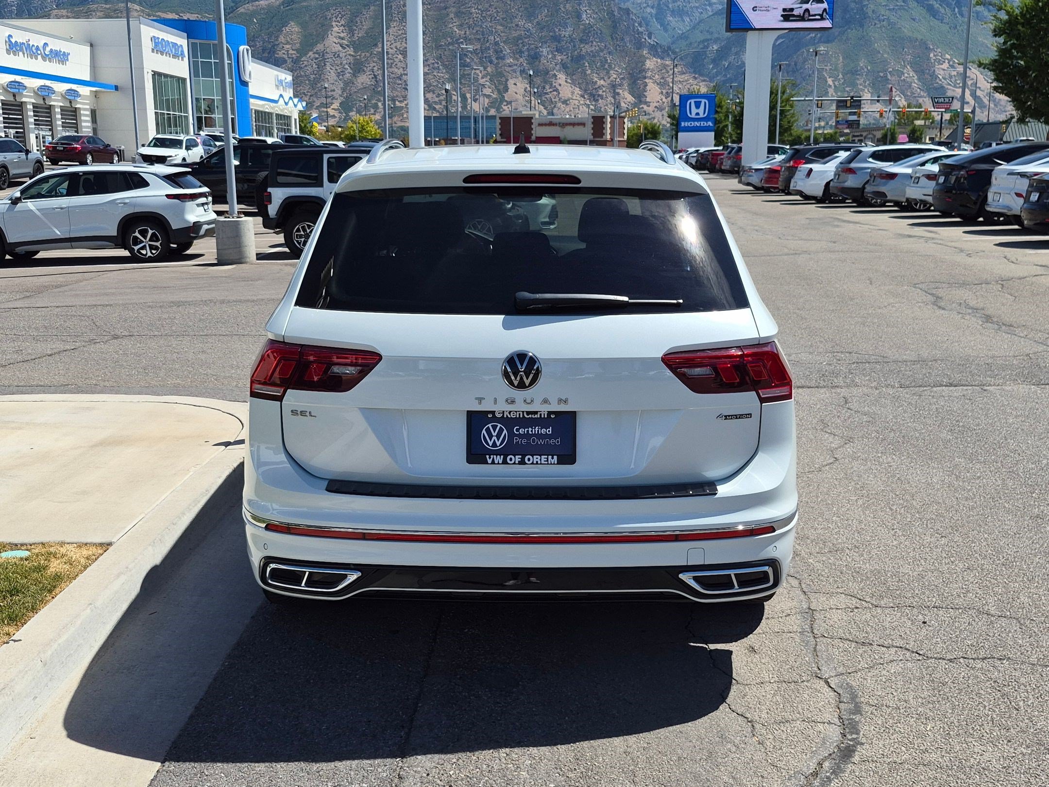Certified Used 2023 Opal White Volkswagen SEL R-Line image 5