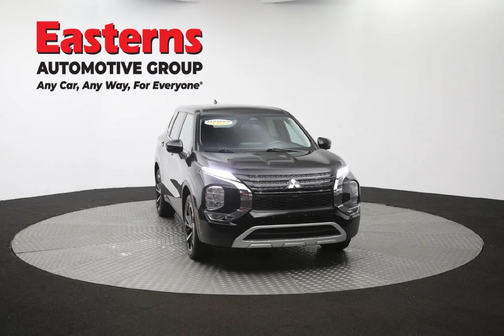 Used 2024 Black Mitsubishi SE image 52