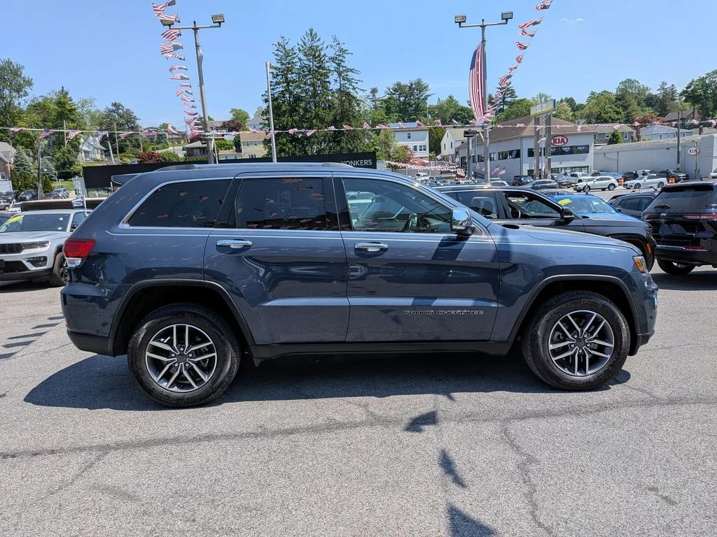 Used 2021 Blue Jeep Limited image 5