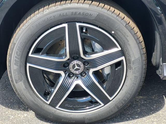 New 2026 Black Mercedes-Benz GLC 300 image 9