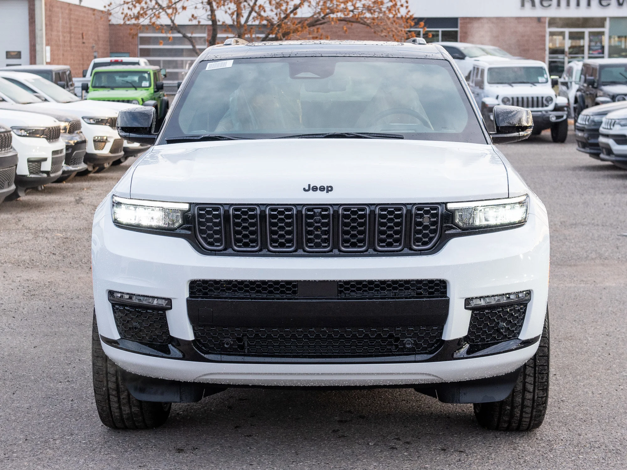 Used 2025 White Jeep Summit Reserve* image 7