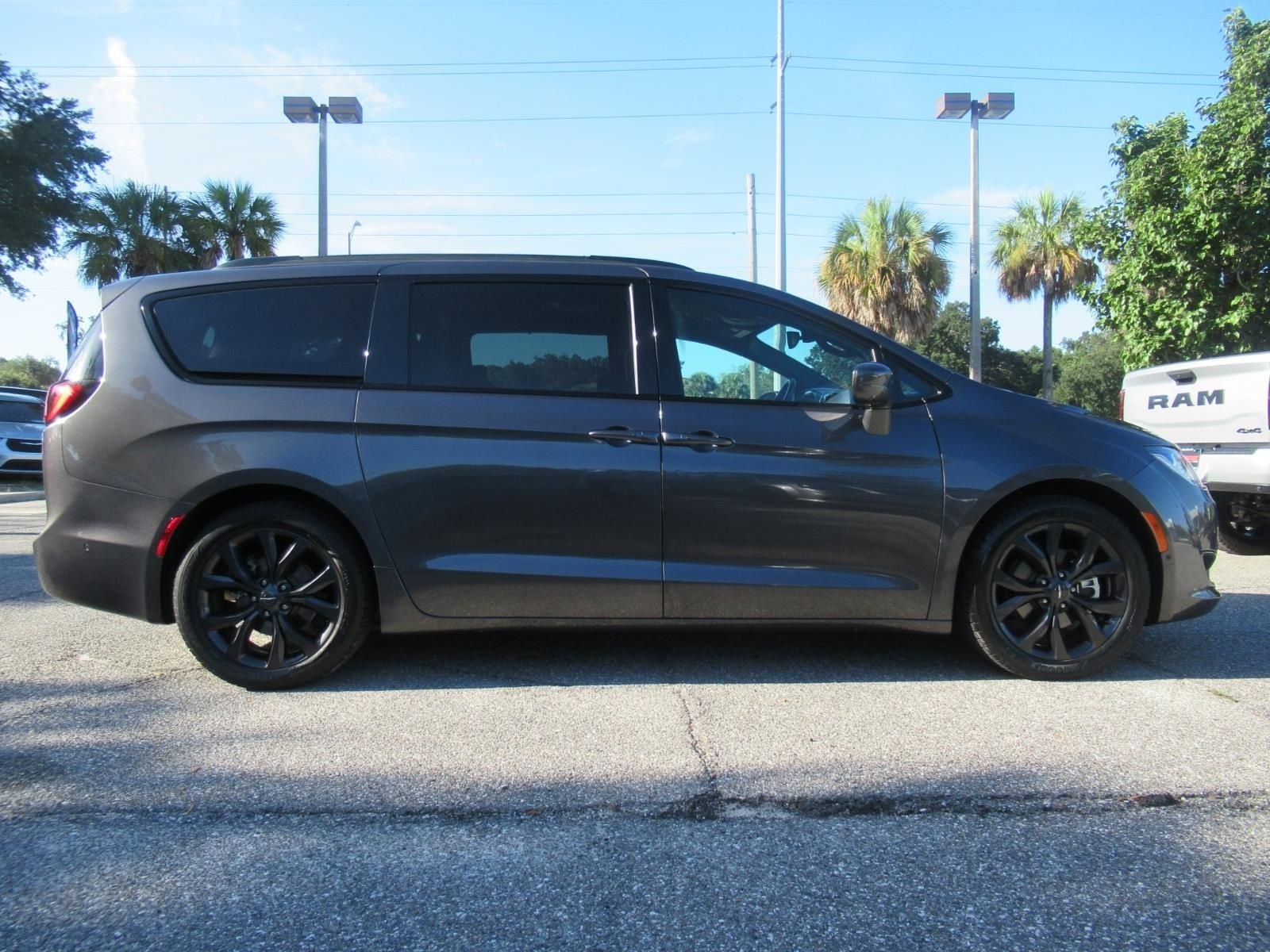 Used 2019 Gray Chrysler Touring Plus image 2