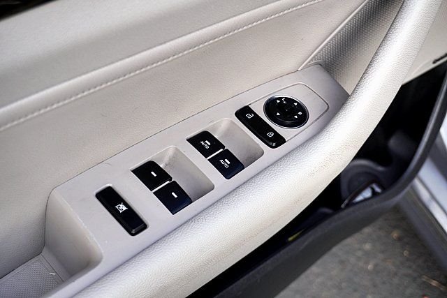 Used 2016 Gray Hyundai Limited image 22