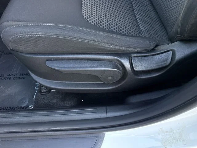 2023 Kia Sportage LX - Photo 12