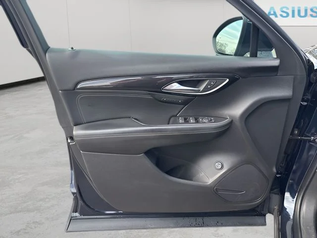 Used 2021 Blue Buick Essence image 9