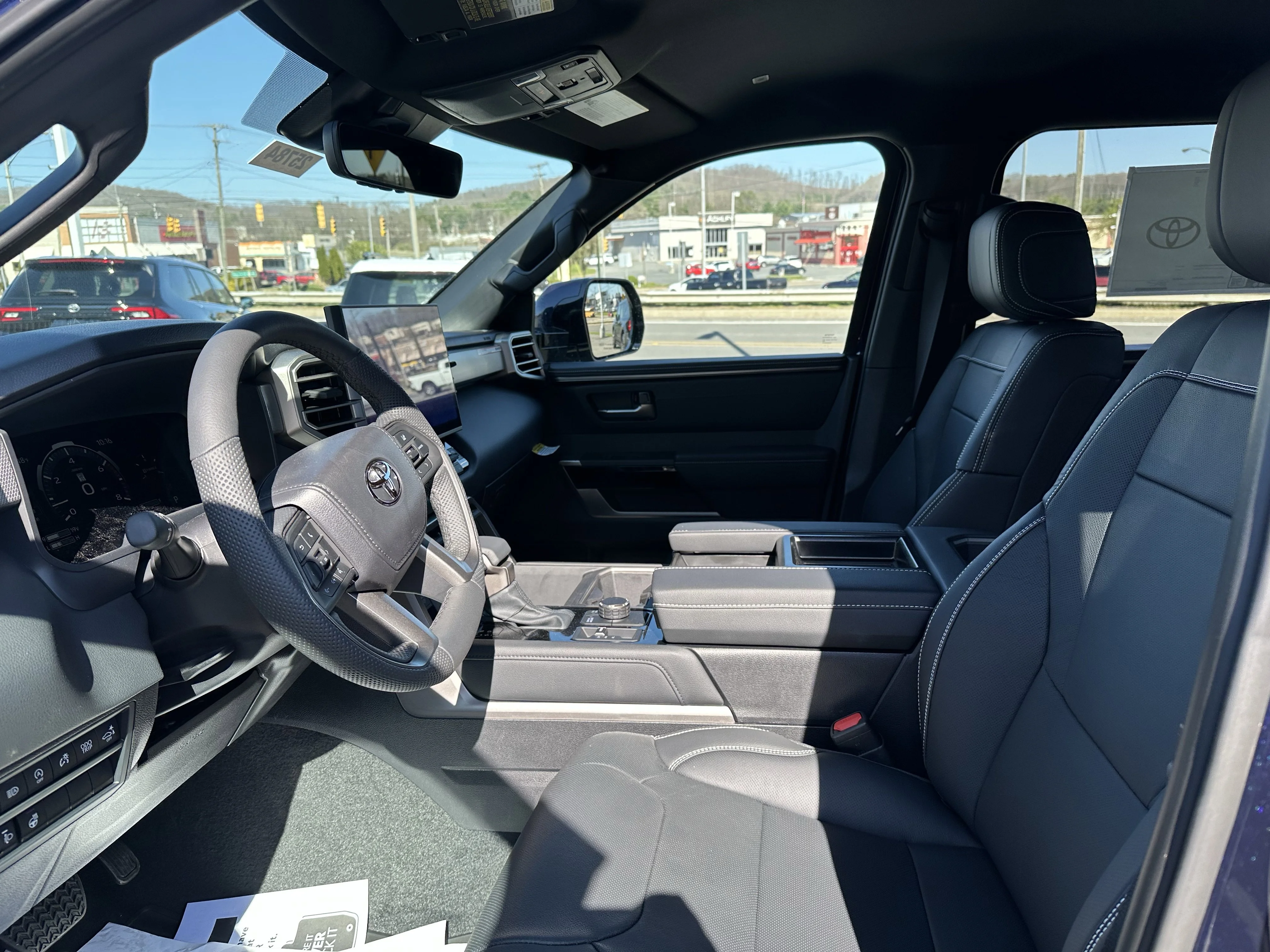 2026 Toyota Tundra Limited - Photo 11