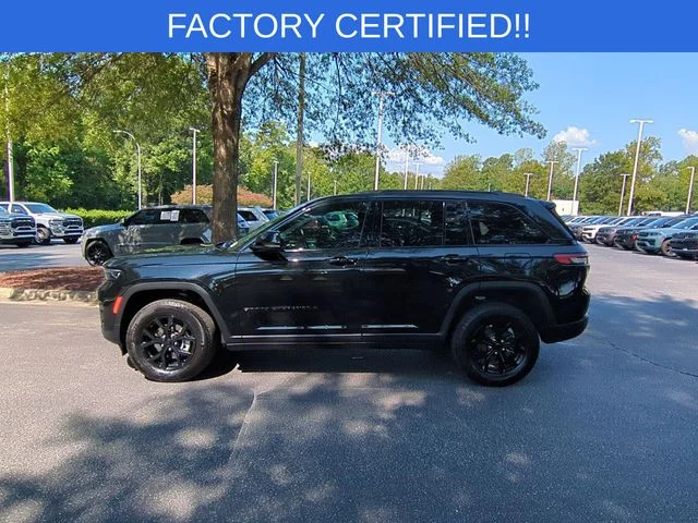 Used 2025 Black Jeep Altitude X image 2