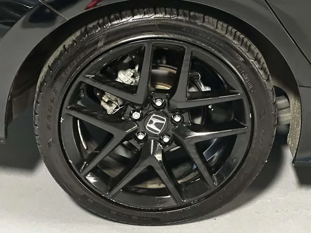 2025 Honda Civic Sport - Photo 12