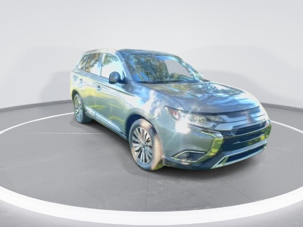 Used 2020  Mitsubishi SE image 3