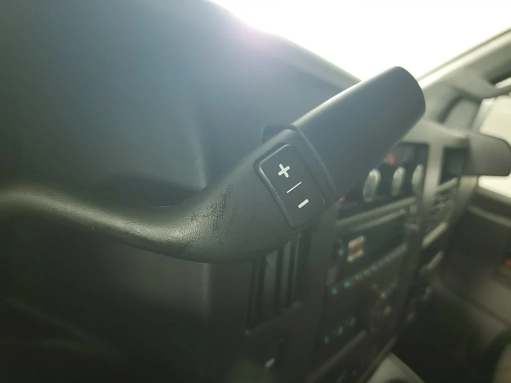 2025 Chevrolet Express Cargo Work Van - Photo 19