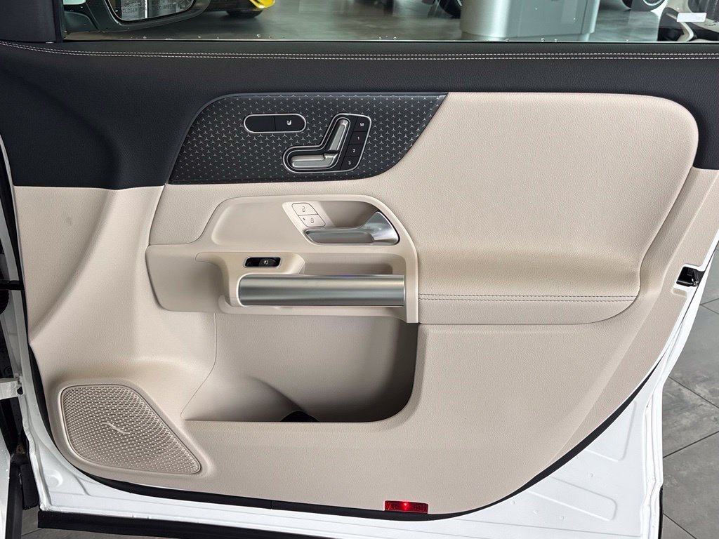 New 2026 Polar White Mercedes-Benz GLA 250 image 28