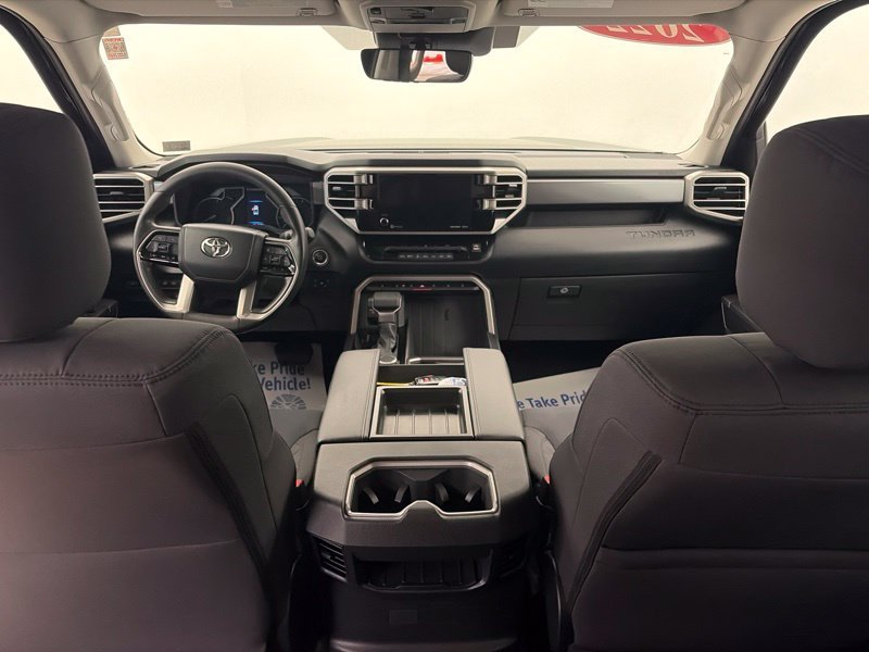 Used 2022  Toyota SR5 image 13