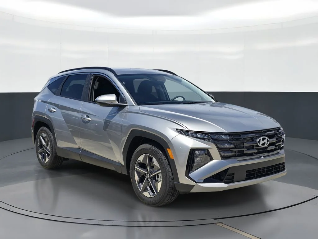 New 2026 Silver Hyundai SEL image 2