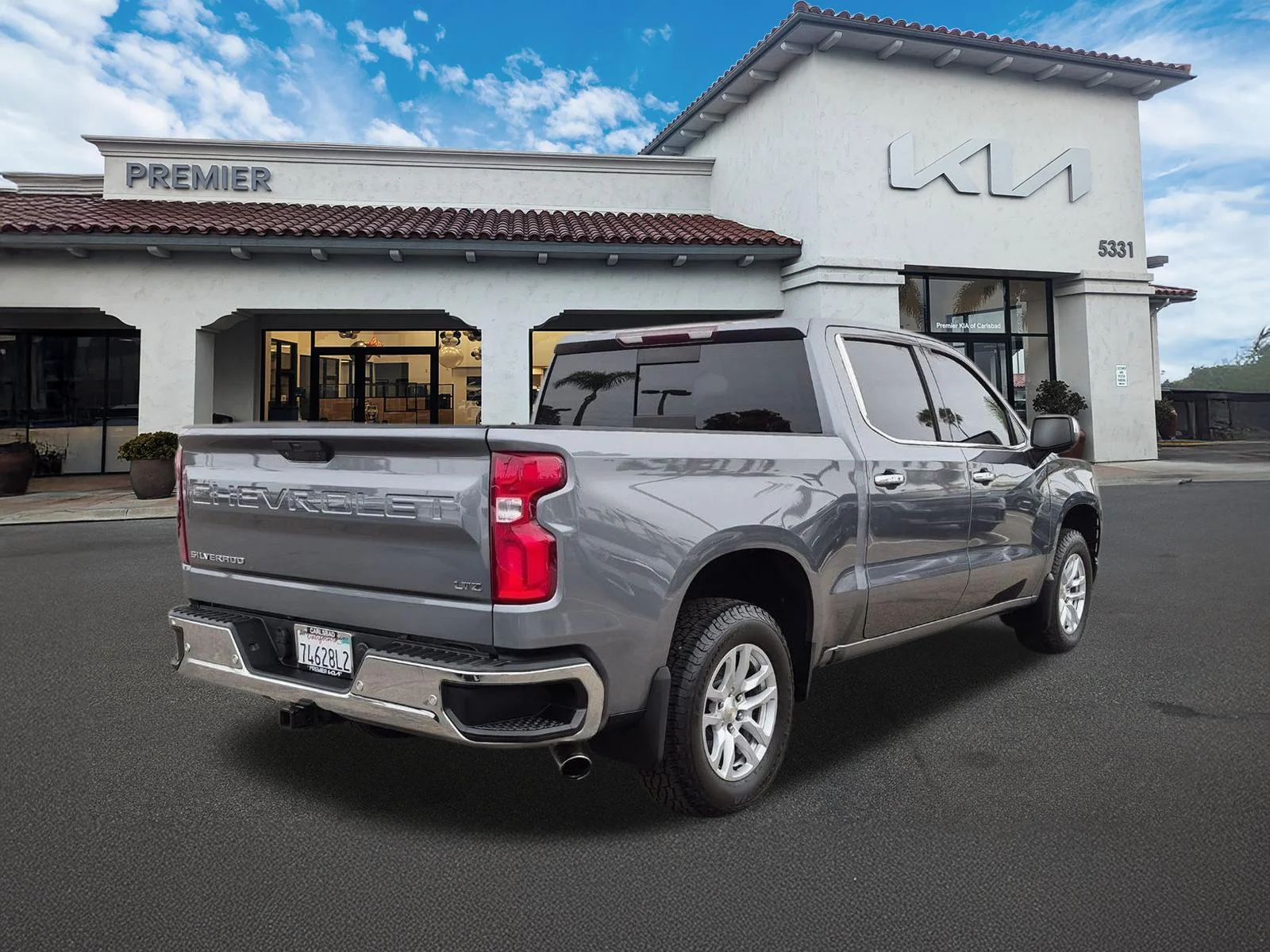 Used 2019 Gray Chevrolet LTZ image 8