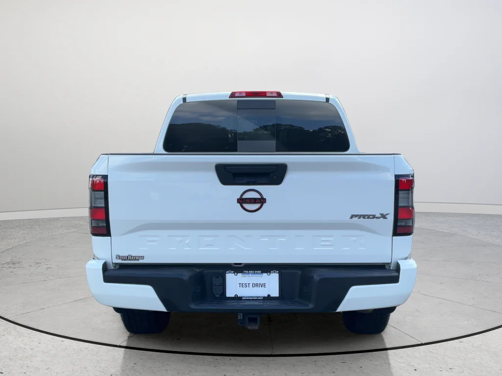 Used 2023 White Nissan PRO-X image 8