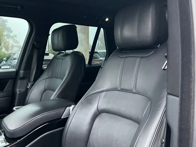 Used 2018 White Land Rover HSE image 20