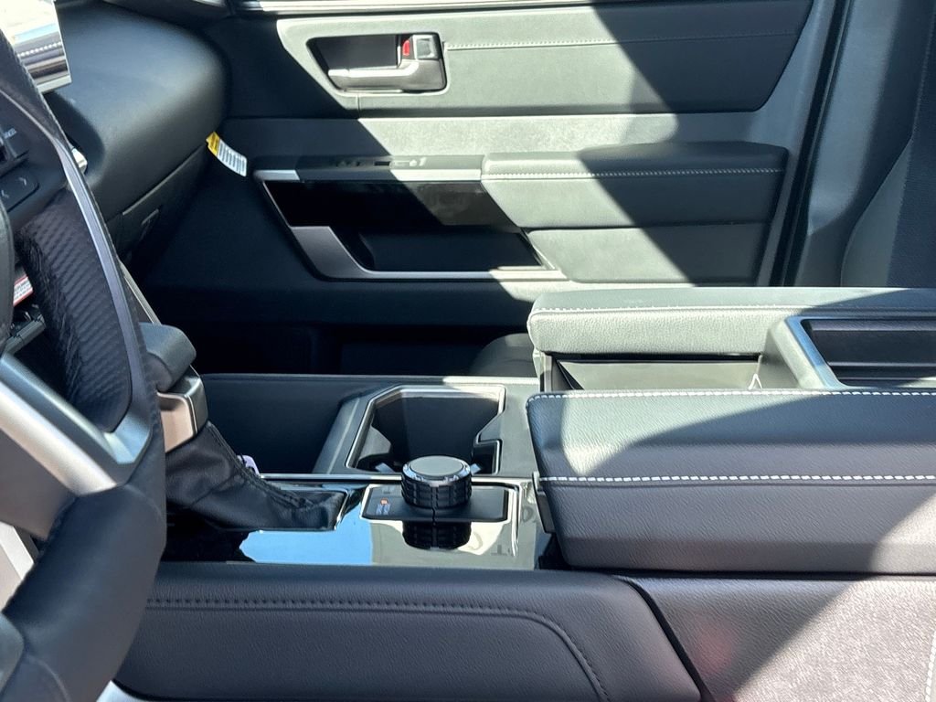 2026 Toyota Tundra Limited - Photo 11