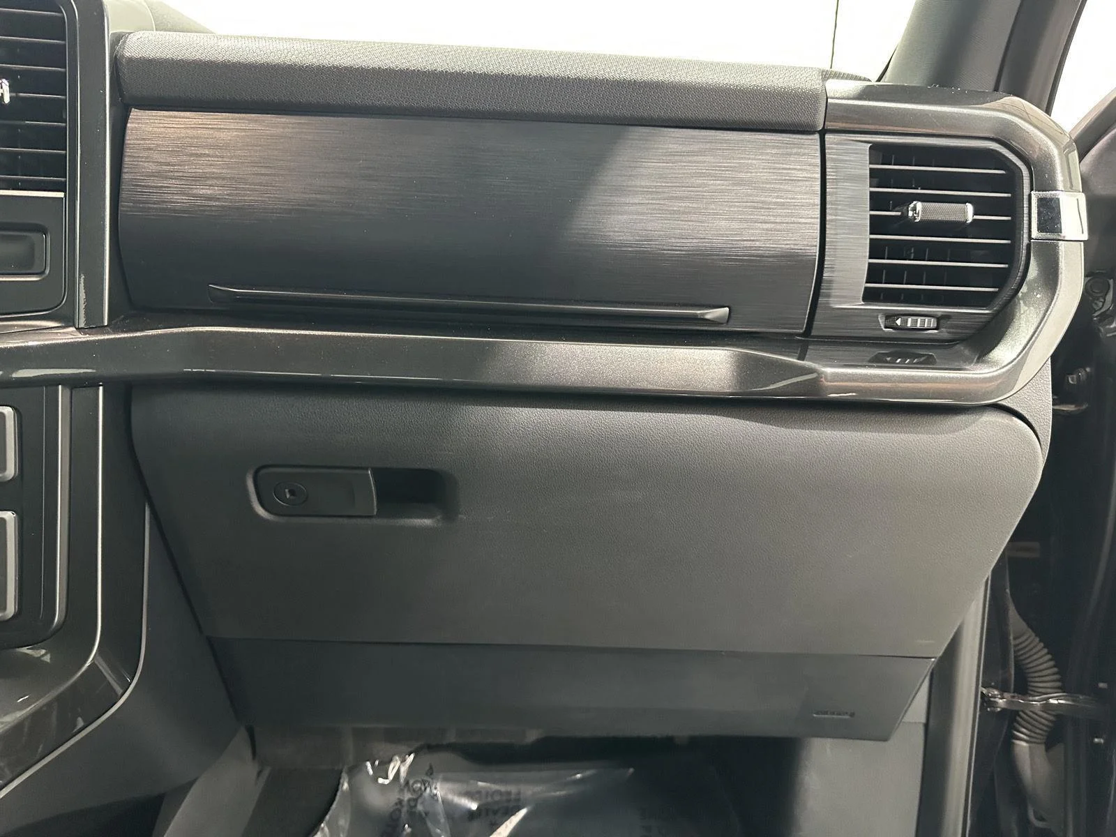 Used 2021 Agate Black Metallic Ford XL image 28
