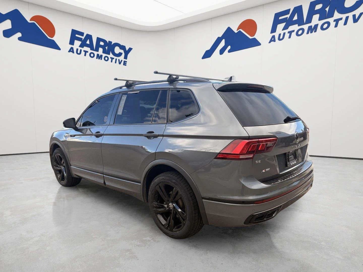 Used 2023 Platinum Gray Metallic Volkswagen SE R-Line Black image 3