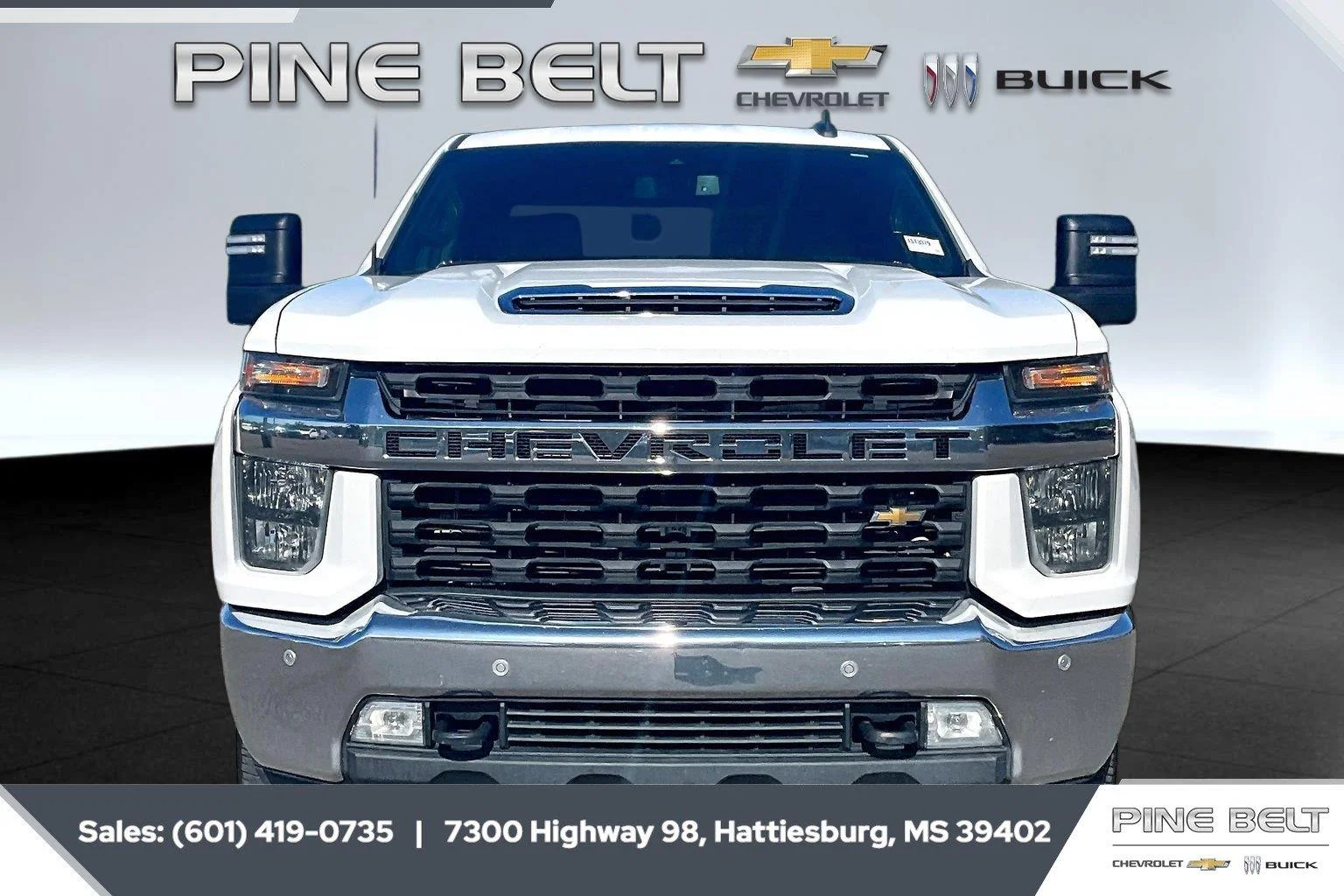 Used 2021 SUMMIT WHITE Chevrolet LT image 3