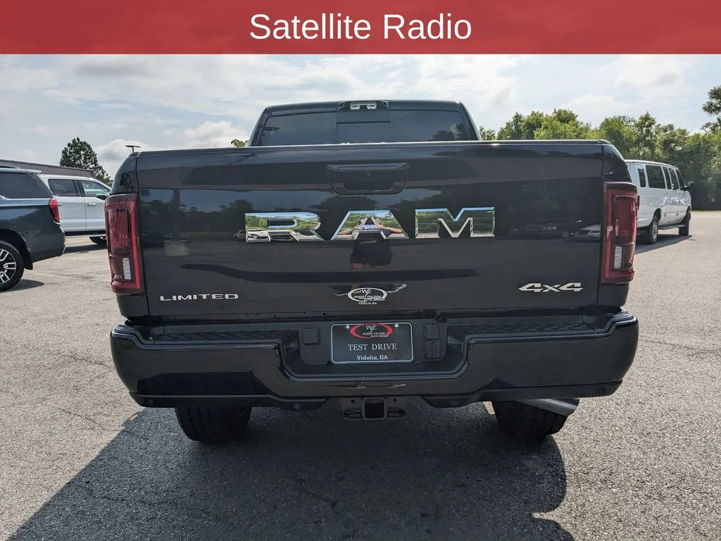 New 2025 Diamond Black Crystal Pearl-Coat Exterior Paint RAM Limited image 7