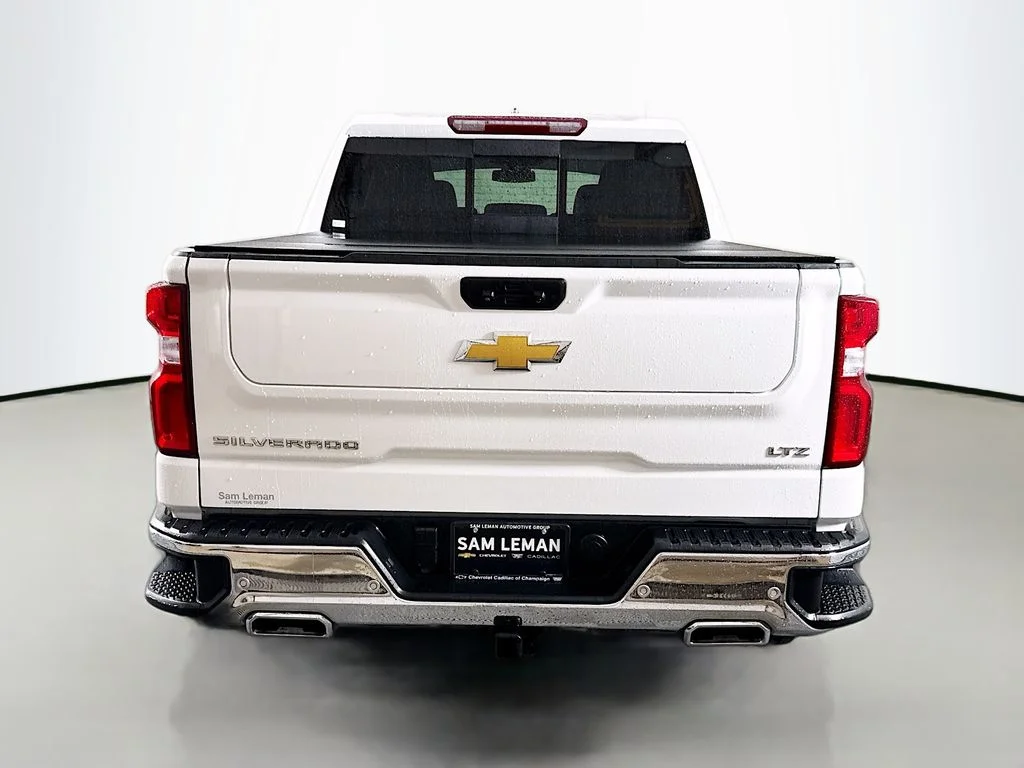 Used 2022 White Chevrolet LTZ image 6