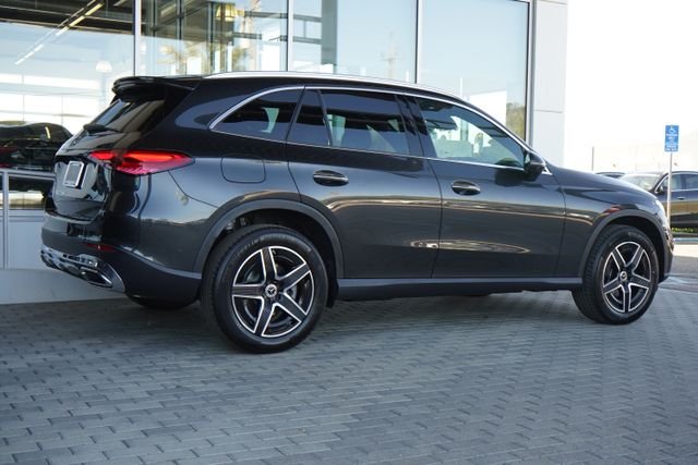 New 2026 Graphite Grey Metallic Mercedes-Benz GLC 300 image 9