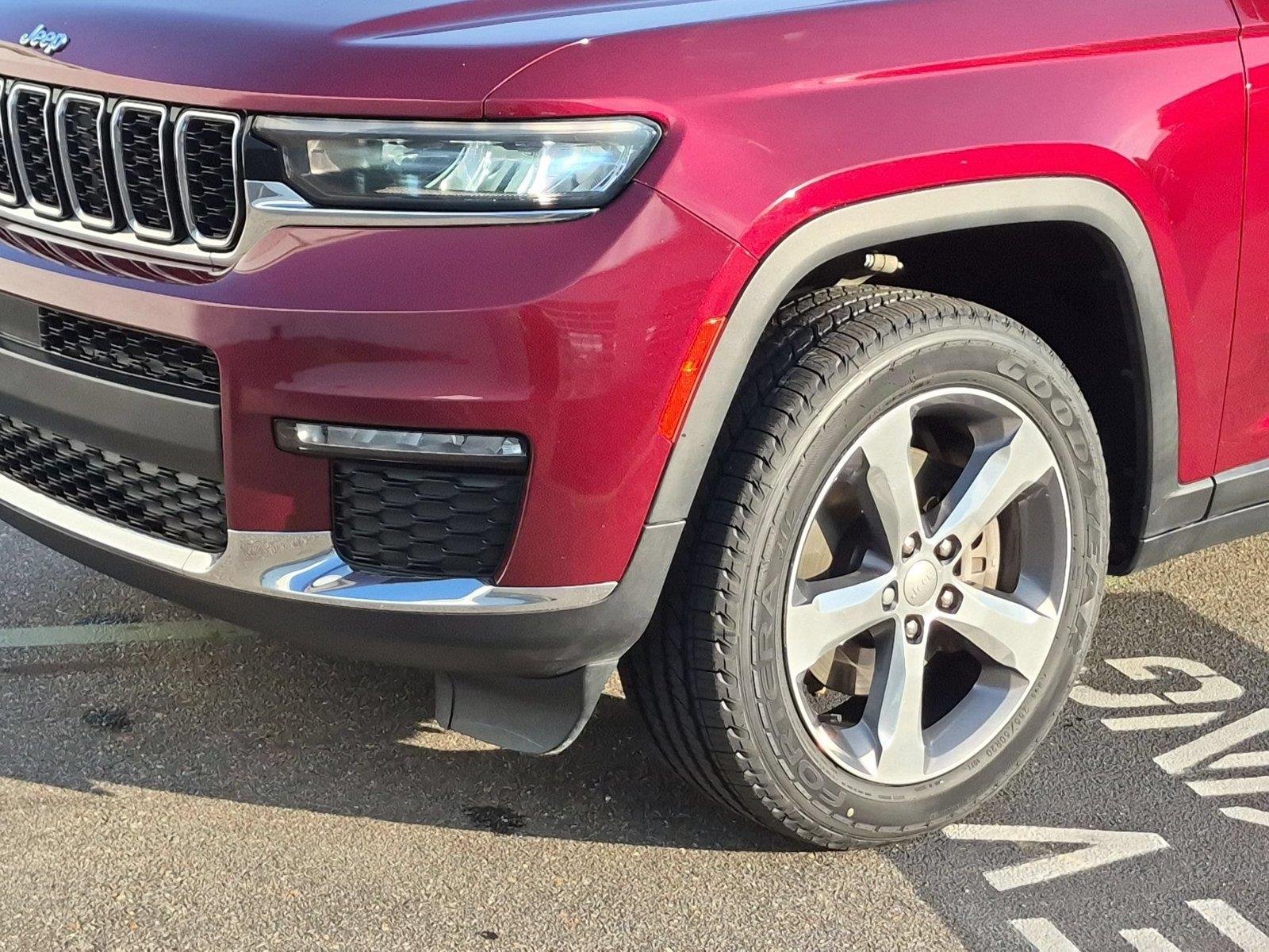 Used 2021 Velvet Red Pearlcoat Jeep Limited image 9