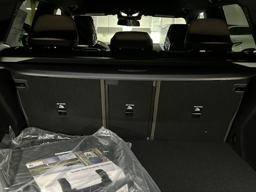 New 2026 Dark Graphite BMW 30 xDrive image 23