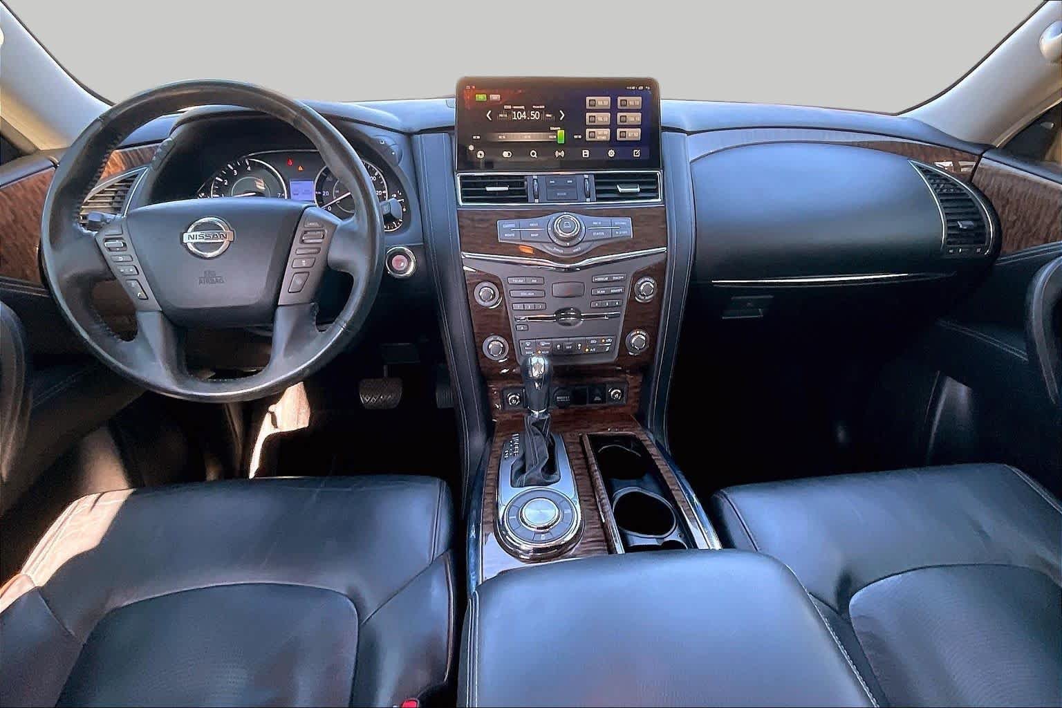 Used 2017 Pearl White Nissan Platinum image 14
