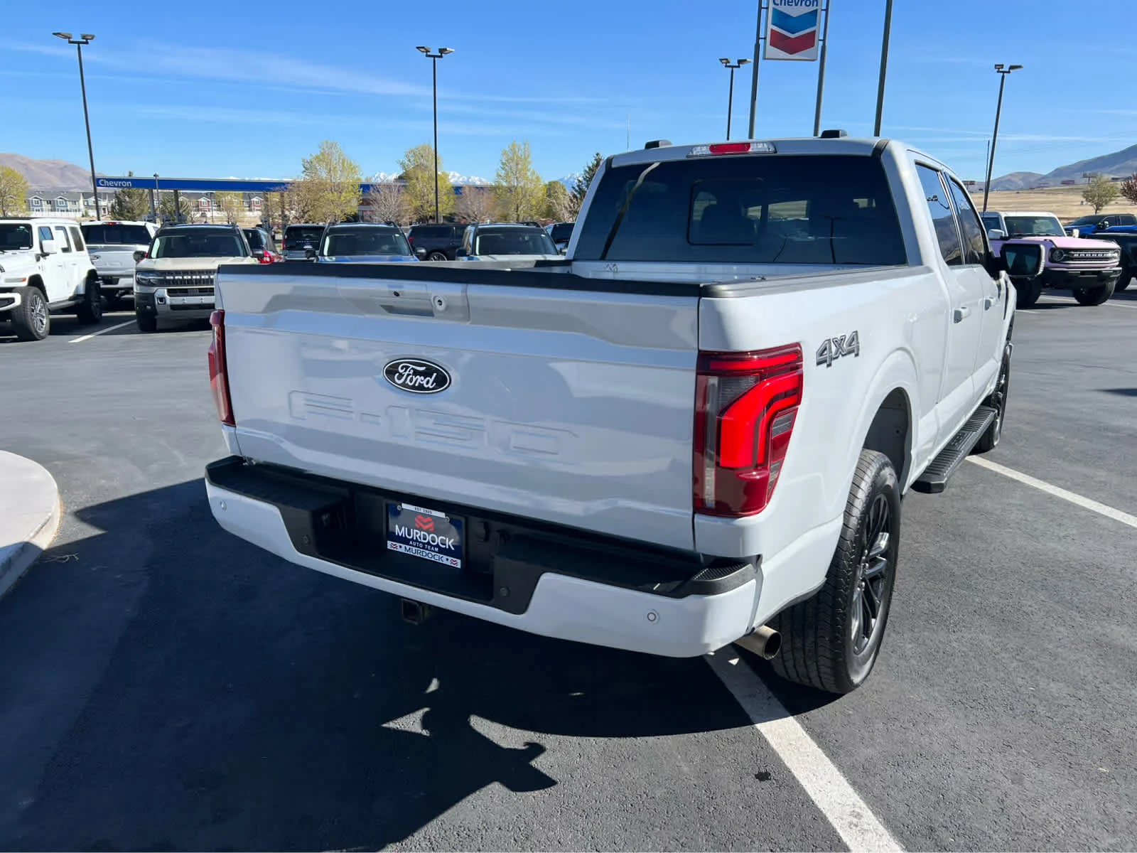 Used 2025 Space White Metallic Ford LARIAT image 8