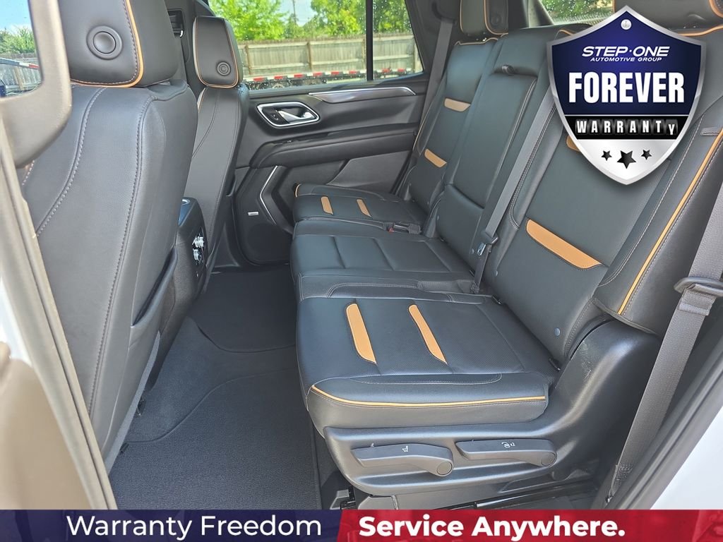Used 2023 White GMC AT4 image 32