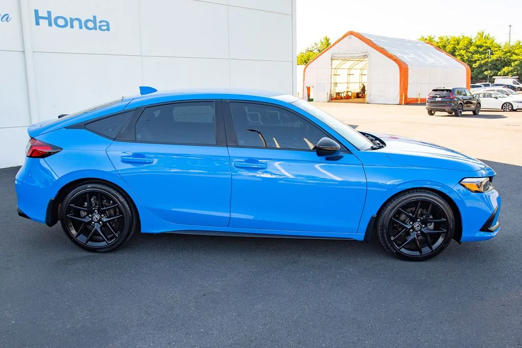 Certified Used 2024 Boost Blue Pearl Honda 2.0L SPORT image 16