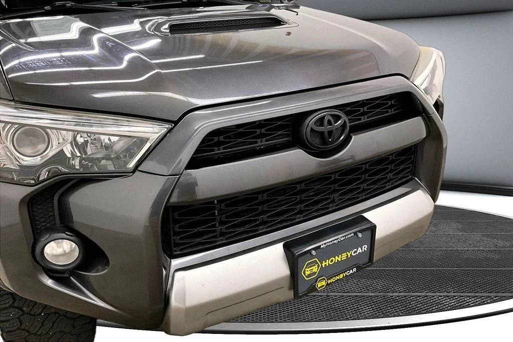 Used 2018 Gray Toyota TRD Off-Road image 31