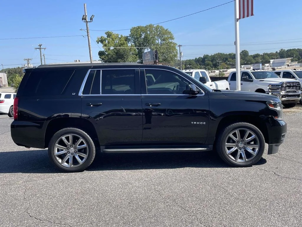 Used 2017 Black Chevrolet LT image 9