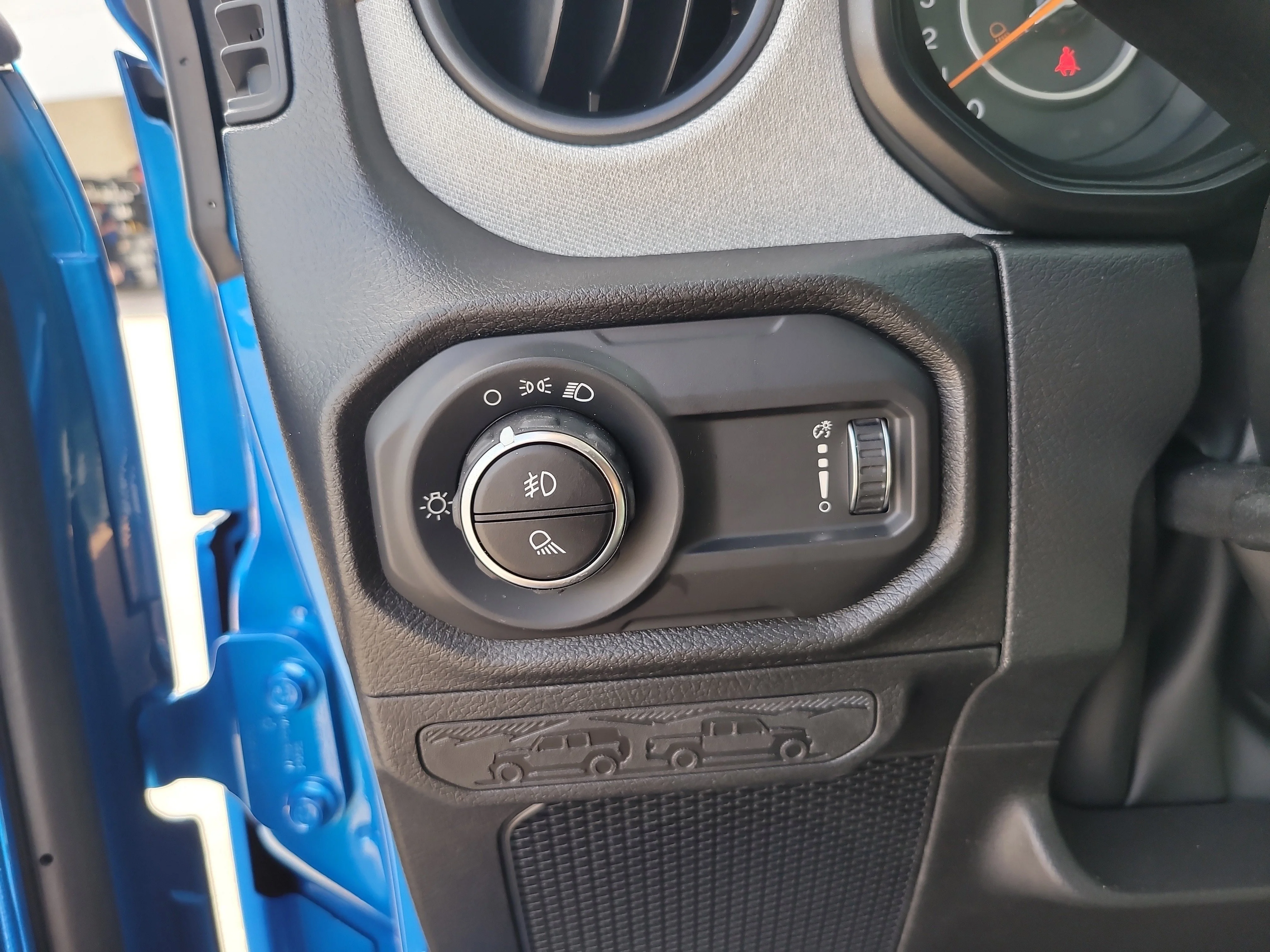 New 2026 Hydro Blue Pearlcoat Jeep Sport image 21