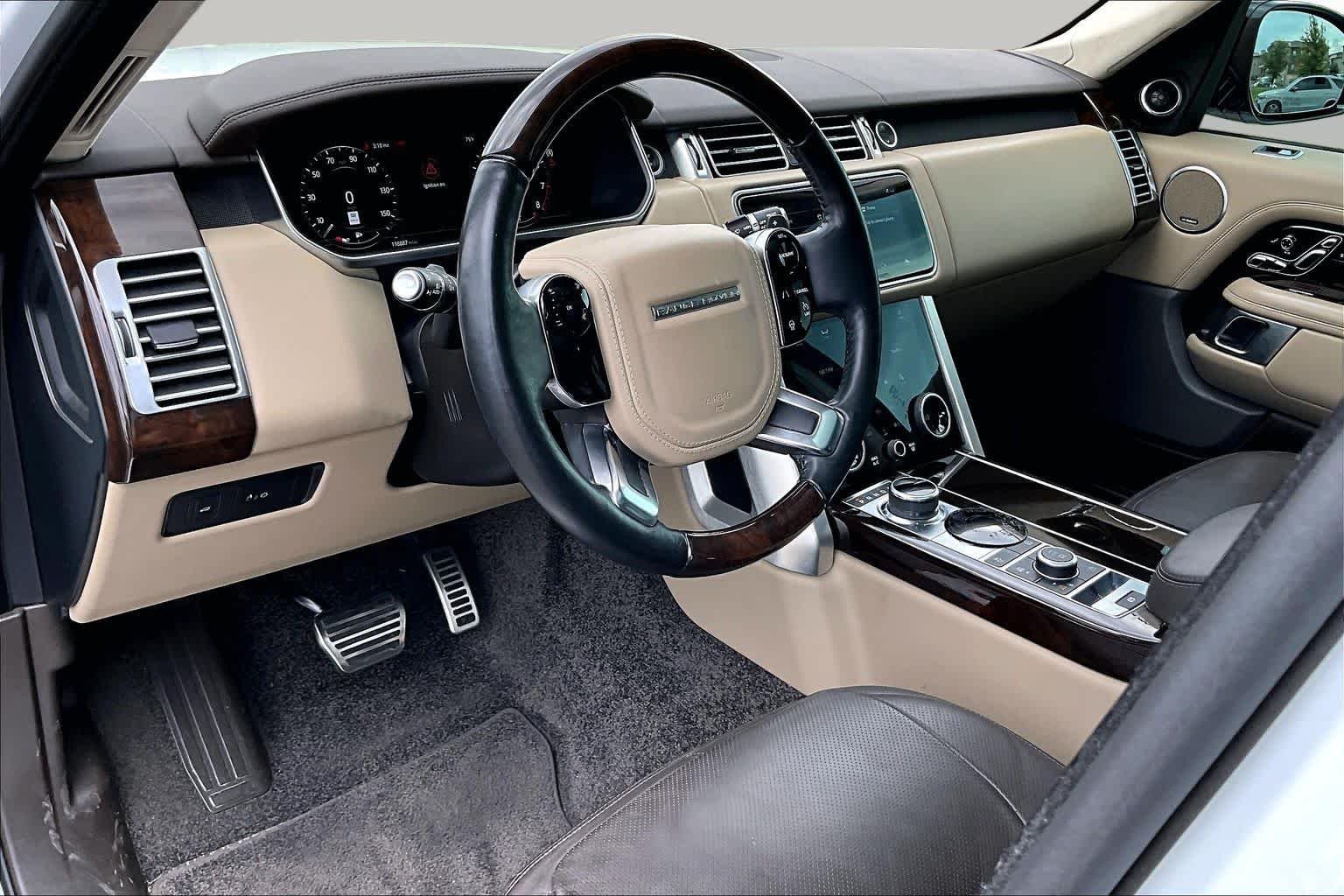 Used 2022 Fuji White Land Rover Westminster image 17