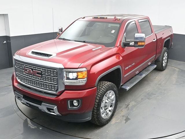 Used 2019 Red GMC Denali image 33