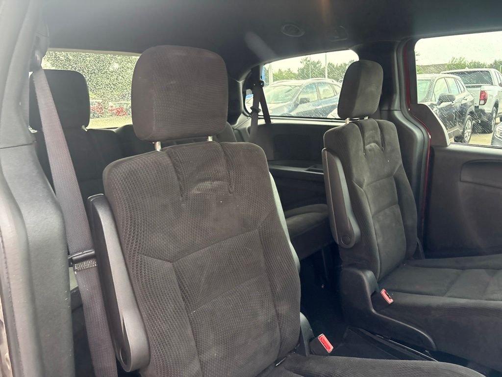 Used 2017 Octane Red Pearlcoat Dodge SE Plus image 26