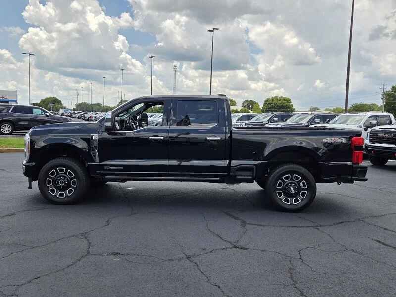 Used 2024 Black Metallic FORD PLATINUM 4WD CREW CAB 6.75