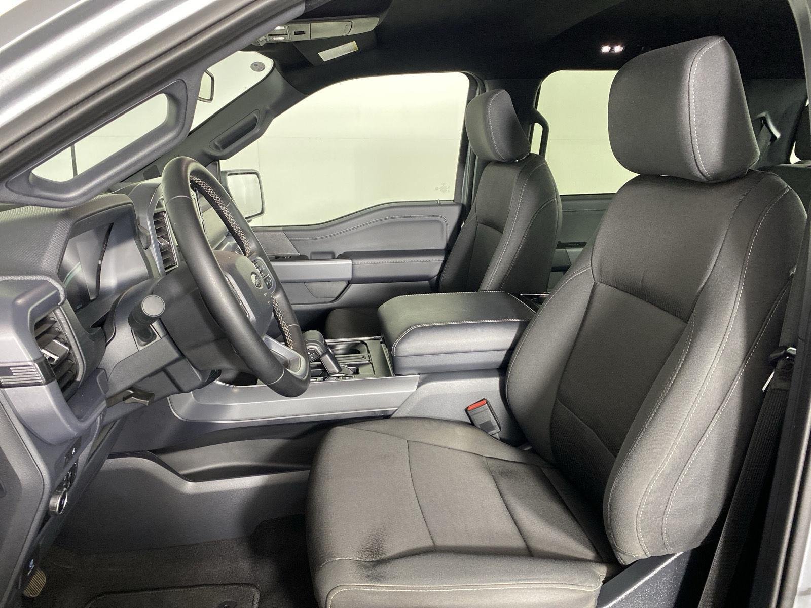 Used 2025 Iconic Silver Ford XLT image 13