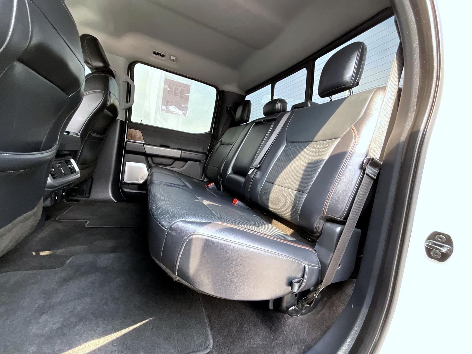 Used 2021 White Ford Lariat image 23
