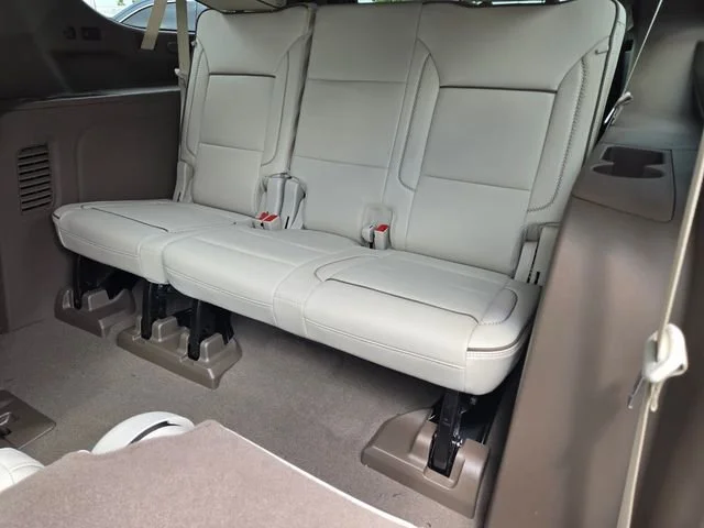 2026 GMC Yukon XL Denali - Photo 7