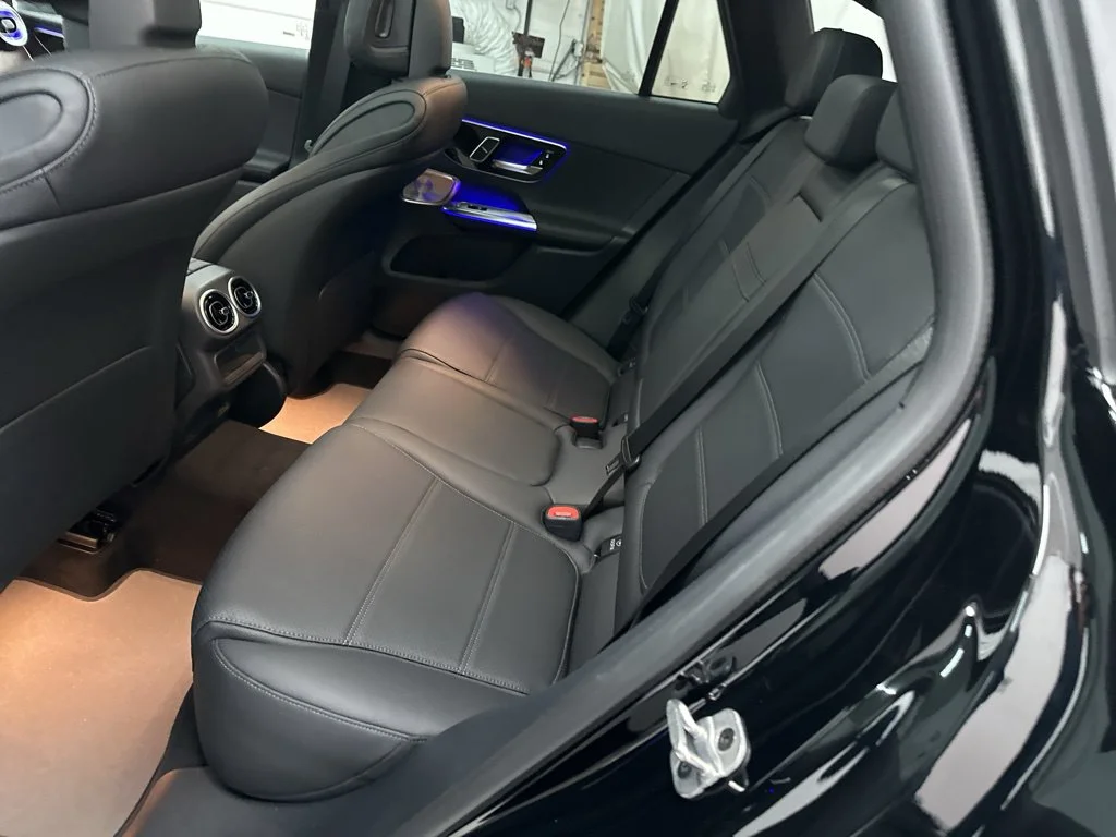 Used 2026 Black Mercedes-Benz GLC 300 image 23