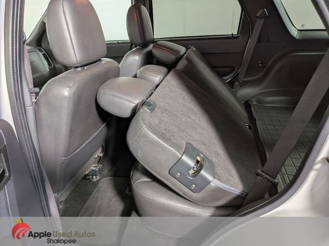 Used 2011 White Ford Limited image 30