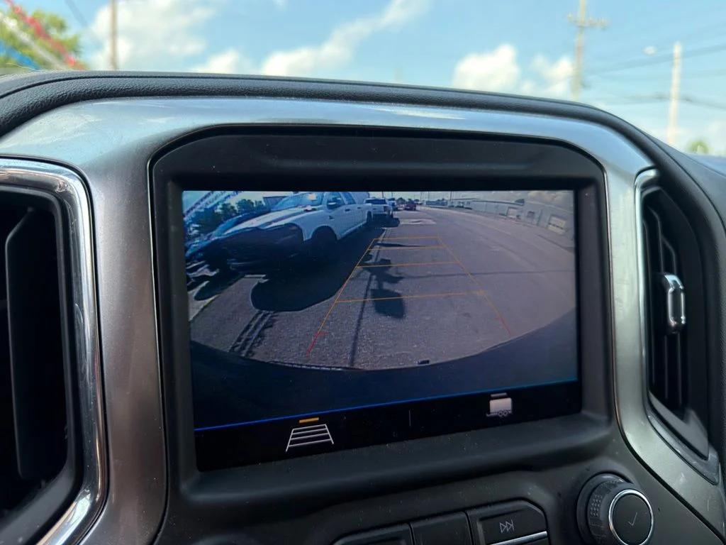 Used 2020 Blue Chevrolet LT image 6