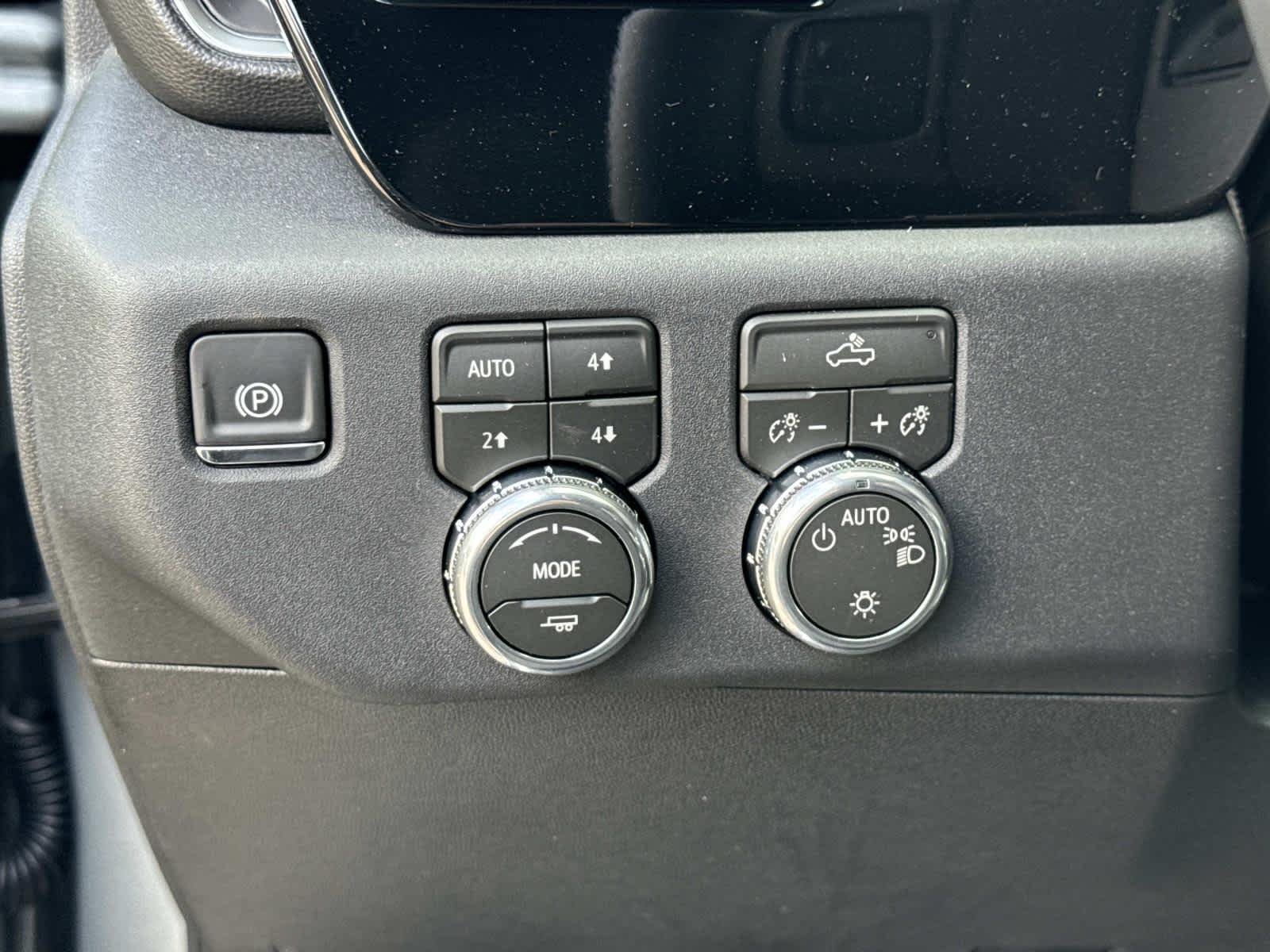 2026 GMC Sierra 1500 SLE - Photo 12