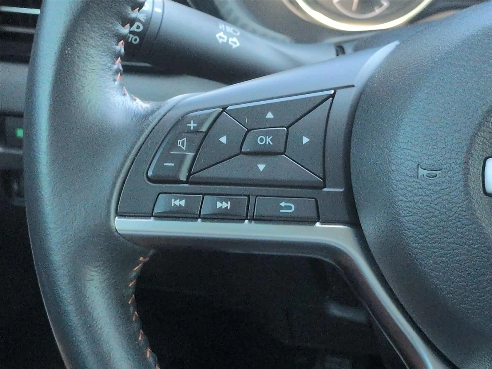 Used 2024 Monarch Orange Metallic/Super Black Nissan SR image 20